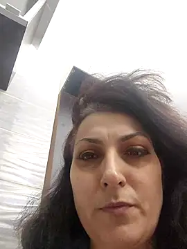 Snapshot of LisaCroft chatting on 02-18-26, 06:11 LisaCroft online show from 02-18-26, 06:11