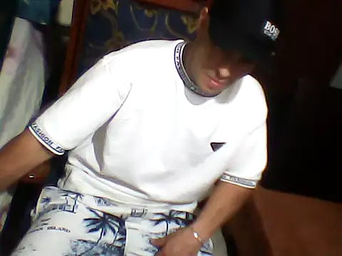 Snapshot of jhon34r chatting on 03-13-26, 09:14 jhon34r online show from 03-13-26, 09:14