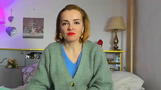 Snapshot of KateConner chatting on 02-25-25, 06:33 KateConner online show from 02-25-25, 06:33