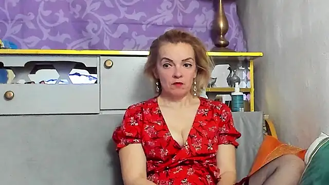 KateConner online show from 04-09-26, 08:15