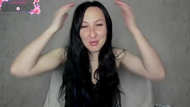 Snapshot of MissGulia chatting on 05-09-26, 04:16 MissGulia online show from 05-09-26, 04:16