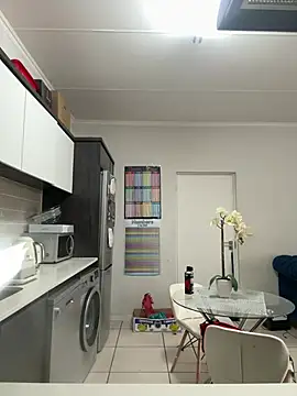 Bootyliciouse21X online show from 03-18-26, 06:16