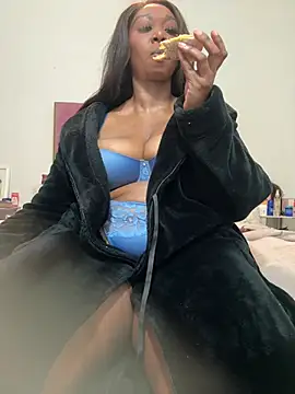 Bootyliciouse21X online show from 07-18-26, 05:38