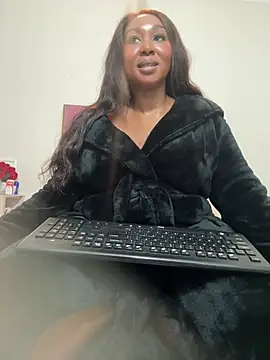 Snapshot of Bootyliciouse21X chatting on 05-09-26, 06:33 Bootyliciouse21X online show from 05-09-26, 06:33