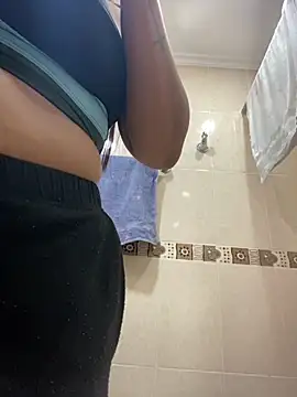 Fancyxlove online show from 11-22-25, 12:37