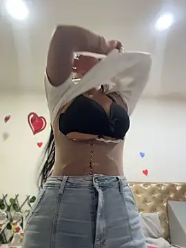 Snapshot of Fancyxlove chatting on 07-25-26, 03:40 Fancyxlove online show from 07-25-26, 03:40