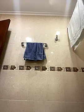 Fancyxlove online show from 11-14-25, 12:42