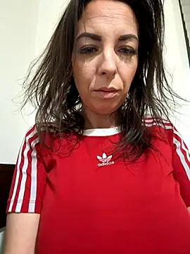 Snapshot of Almmaxxxx chatting on 10-21-25, 03:06 Almmaxxxx online show from 10-21-25, 03:06