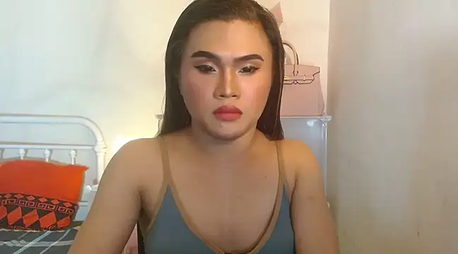Snapshot of JustineBIGCUM chatting on 02-05-25, 10:19 JustineBIGCUM online show from 02-05-25, 10:19