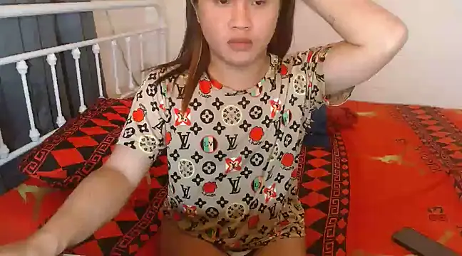 Snapshot of JustineBIGCUM chatting on 03-22-25, 03:20 JustineBIGCUM online show from 03-22-25, 03:20