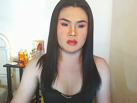 Snapshot of JustineBIGCUM chatting on 10-12-25, 08:26 JustineBIGCUM online show from 10-12-25, 08:26