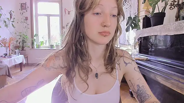 Snapshot of Miranda2_0 chatting on 11-08-25, 07:56 Miranda2 0 online show from 11-08-25, 07:56