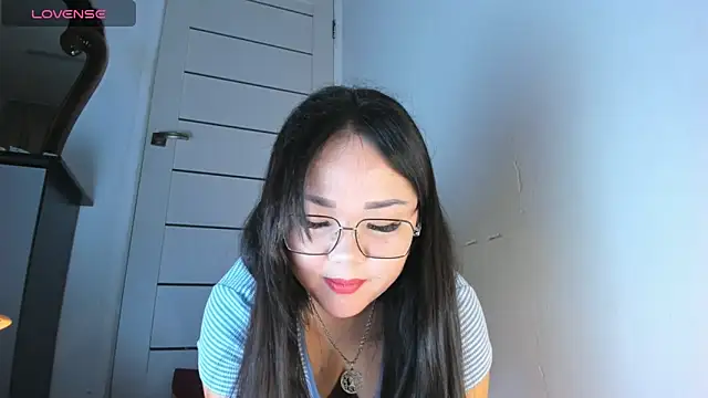 azure moon2 online show from 04-13-26, 01:37