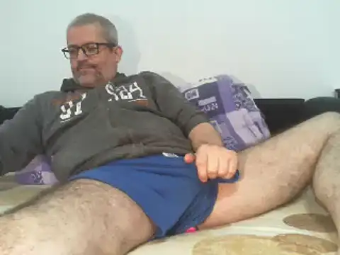 greeneyeshot12 online show from 11-29-25, 02:01