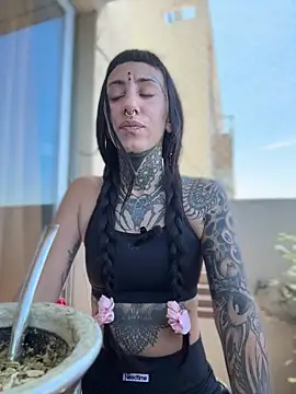 Snapshot of samisamsx chatting on 12-17-25, 05:40 samisamsx online show from 12-17-25, 05:40