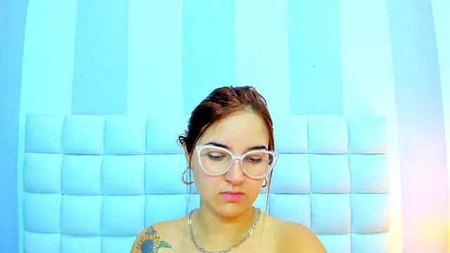 teresasroom  online show from 12-05-25, 05:11