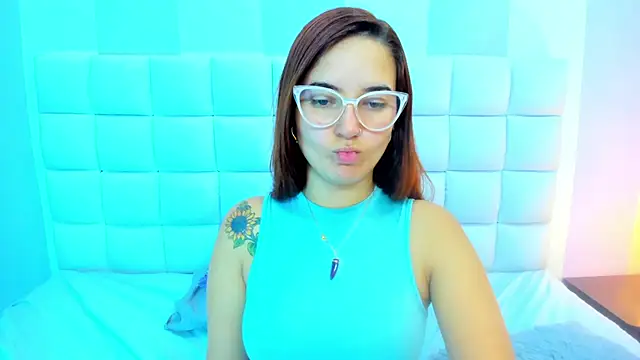 teresasroom  online show from 05-20-26, 01:52