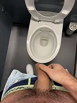 Snapshot of mrcumshotboy chatting on 02-16-25, 03:16 mrcumshotboy online show from 02-16-25, 03:16