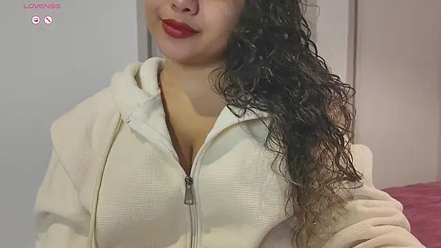 Snapshot of _neesha_414_ chatting on 07-05-26, 10:22 neesha 414 online show from 07-05-26, 10:22