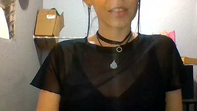 Snapshot of chicacastilla chatting on 05-30-26, 06:53 chicacastilla online show from 05-30-26, 06:53