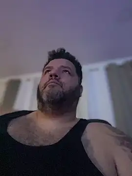 Snapshot of Gabihotxxx1 chatting on 11-27-25, 01:28 Gabihotxxx1 online show from 11-27-25, 01:28