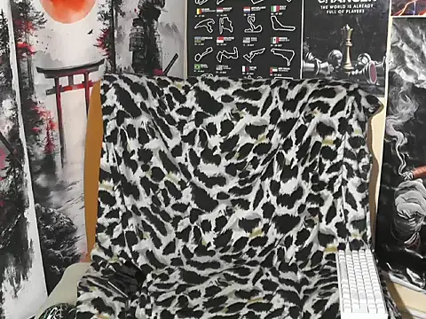 00george online show from 11-27-25, 01:06