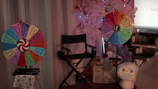 Nikki Torres online show from 01-15-26, 04:49