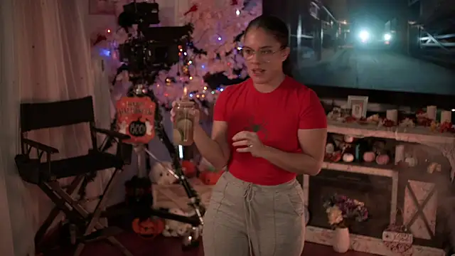 Nikki Torres online show from 11-04-25, 02:26