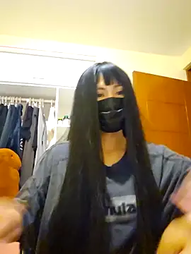 Latin summer online show from 04-23-26, 01:56