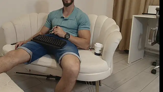 MauroTwin online show from 06-18-26, 06:24