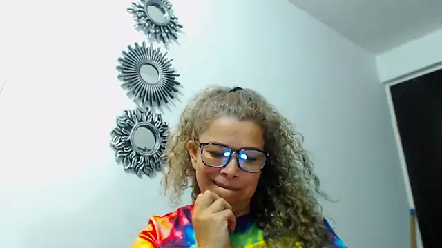 dalilasquirt1 online show from 07-25-26, 02:30