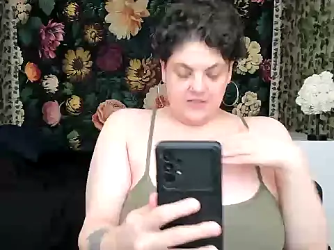 Snapshot of Exotic-Melons chatting on 09-27-25, 10:38 Exotic-Melons online show from 09-27-25, 10:38