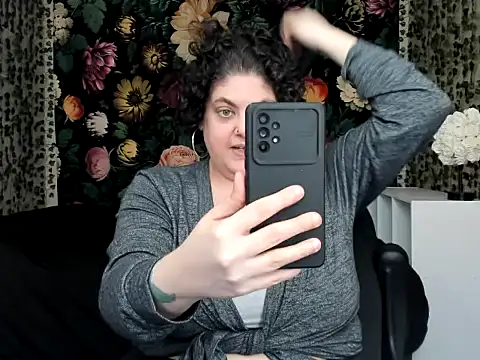 Exotic-Melons online show from 12-21-25, 08:31