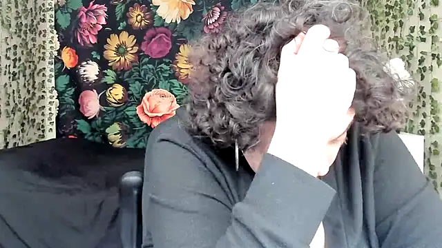 Exotic-Melons online show from 03-08-26, 12:16