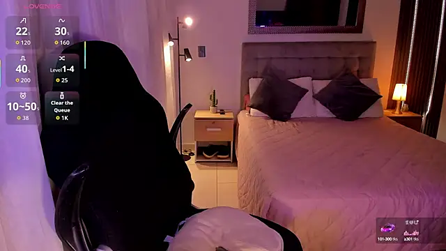 AmyWood online show from 10-03-25, 03:57