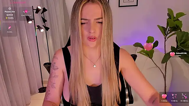 AmyWood online show from 01-05-26, 05:27