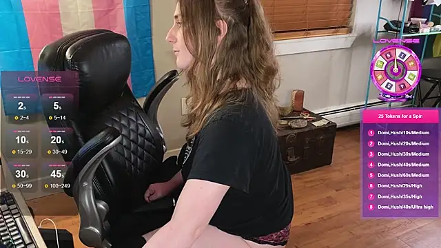 luluvaladon online show from 03-25-26, 04:34