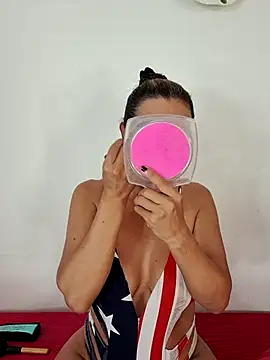 YOURSDEBORA online show from 11-12-25, 08:01