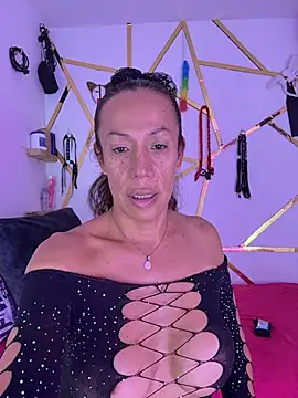 Snapshot of YOURSDEBORA chatting on 05-09-26, 06:33 YOURSDEBORA online show from 05-09-26, 06:33