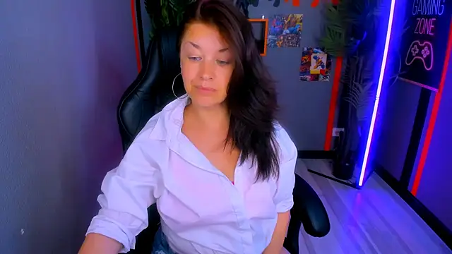 AnaMills online show from 07-05-26, 04:19
