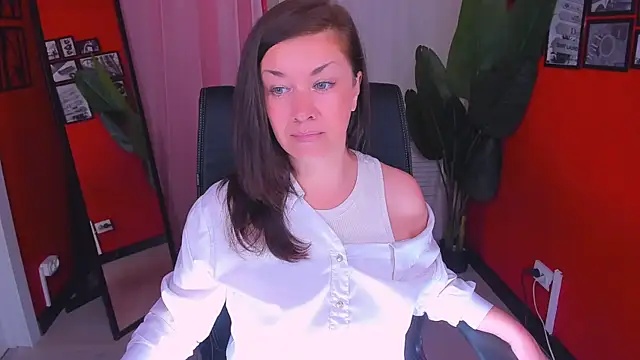 AnaMills online show from 06-17-26, 08:19