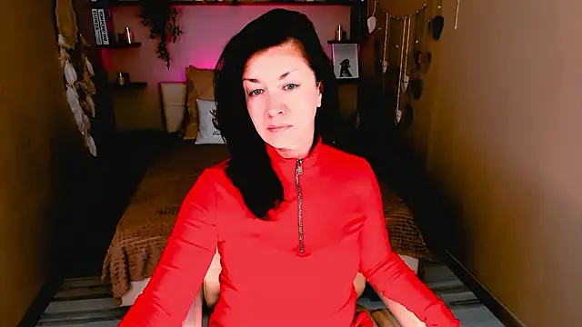 Snapshot of AnaMills chatting on 02-07-26, 10:34 AnaMills online show from 02-07-26, 10:34