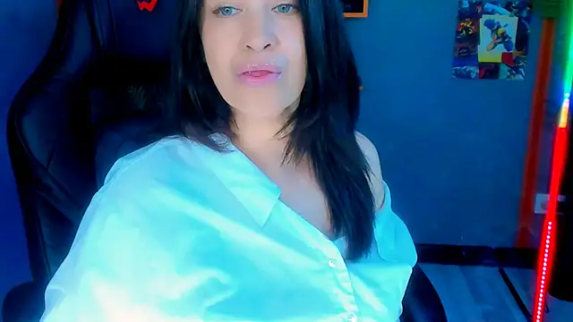 Snapshot of AnaMills chatting on 05-28-26, 10:11 AnaMills online show from 05-28-26, 10:11