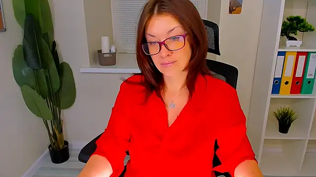 Snapshot of AnaMills chatting on 10-11-25, 03:13 AnaMills online show from 10-11-25, 03:13