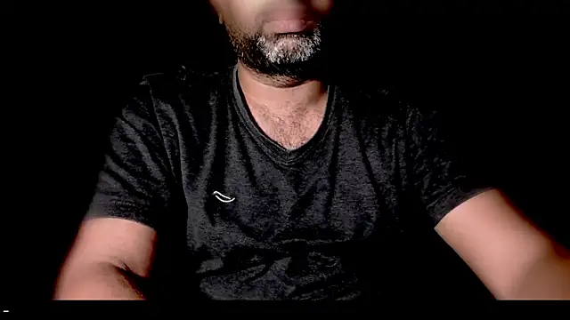 Snapshot of _x_rated_ chatting on 05-13-26, 04:36 x rated online show from 05-13-26, 04:36