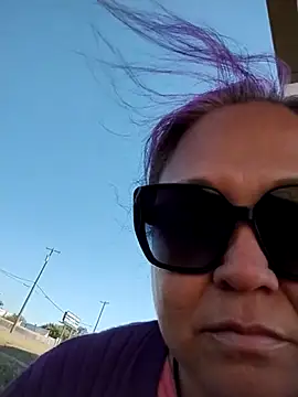 Snapshot of THEBEDroomdoOR chatting on 11-03-25, 08:45 THEBEDroomdoOR online show from 11-03-25, 08:45