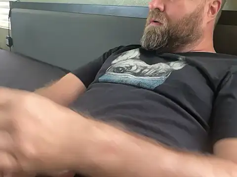 Snapshot of guy5151 chatting on 12-30-24, 06:38 guy5151 online show from 12-30-24, 06:38