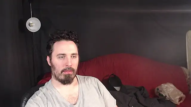 Snapshot of Metalstud chatting on 03-11-25, 01:26 Metalstud online show from 03-11-25, 01:26