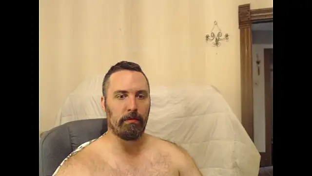 Snapshot of Metalstud chatting on 09-09-25, 01:49 Metalstud online show from 09-09-25, 01:49