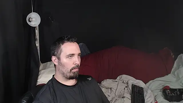 Snapshot of Metalstud chatting on 10-12-25, 10:00 Metalstud online show from 10-12-25, 10:00